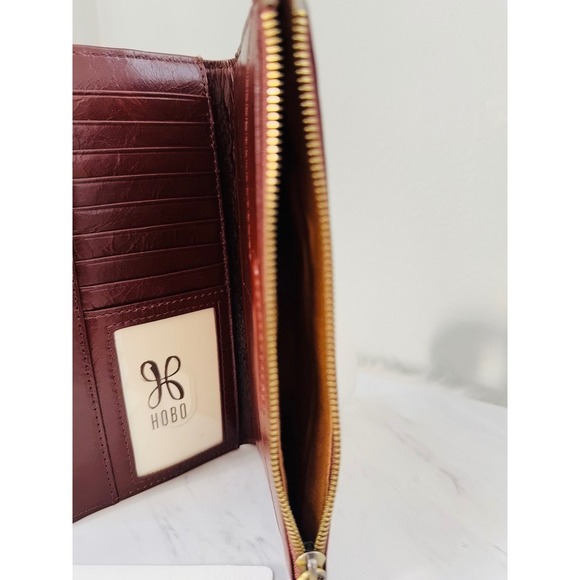 Hobo Jill Large Bifold Polished Leather Wallet, Chocolate Brown, NWT - Picture 10 of 10